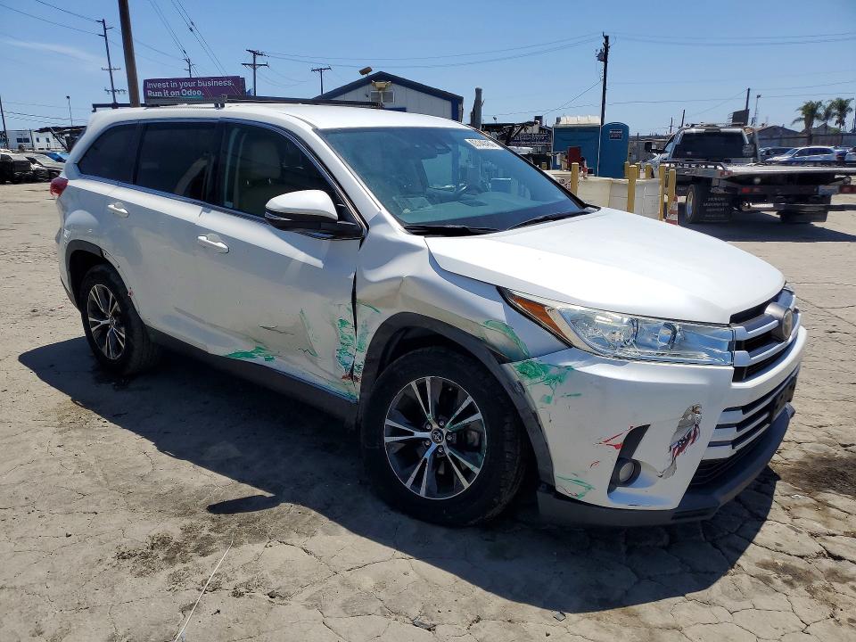 63140456 :رقم المزاد ، 5TDZZRFH1KS365317 vin ، 2019 Toyota Highlander مزاد بيع