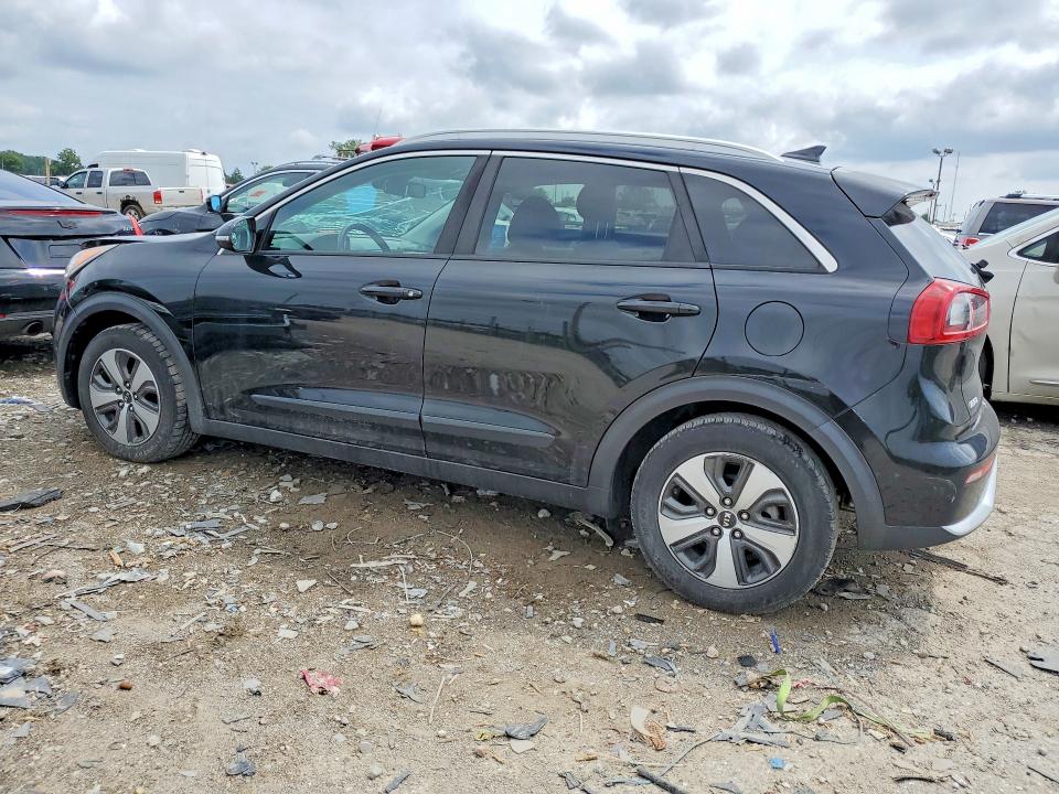61681096 :رقم المزاد ، KNDCC3LC6H5081855 vin ، 2017 Kia Niro مزاد بيع
