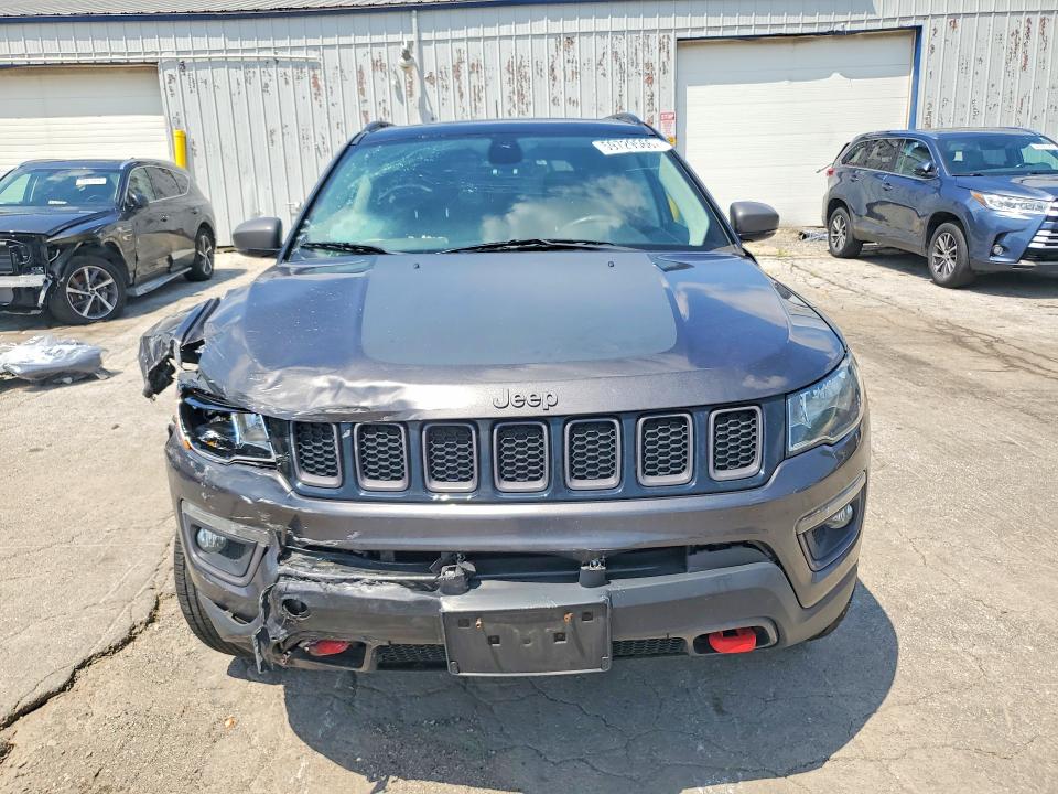 Продаж на аукціоні авто 2018 Jeep Compass, vin: 3C4NJDDB9JT315325, номер лоту: 59729566