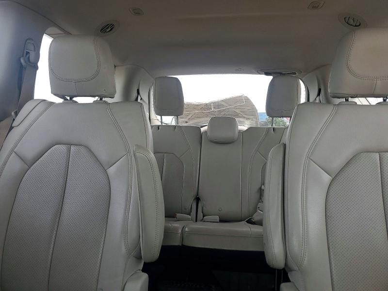 62945056 :رقم المزاد ، 2C4RC1BG4JR106893 vin ، 2018 Chrysler Pacifica مزاد بيع