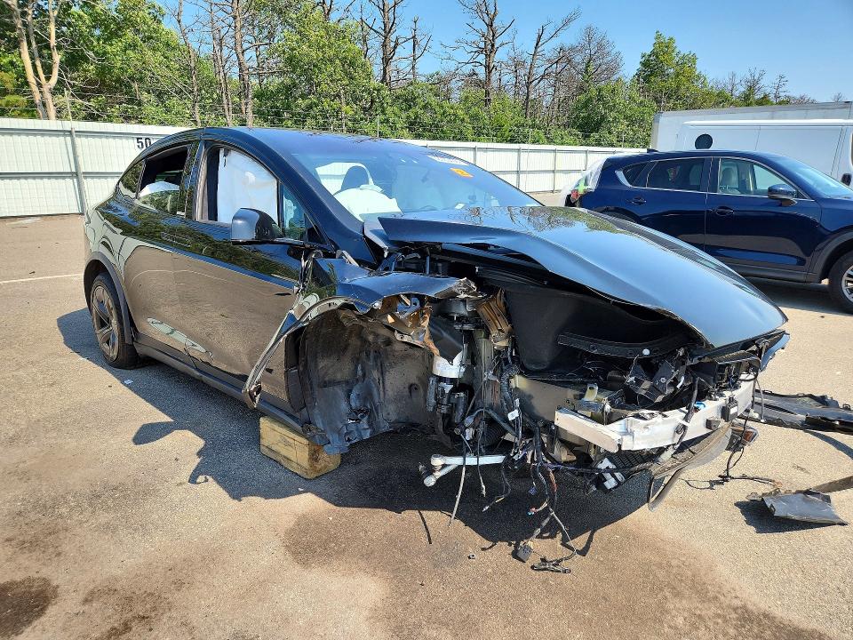 Продажа на аукционе авто 2026 Tesla Model X, vin: 7SAXCBE68TF479811, номер лота: 58930406