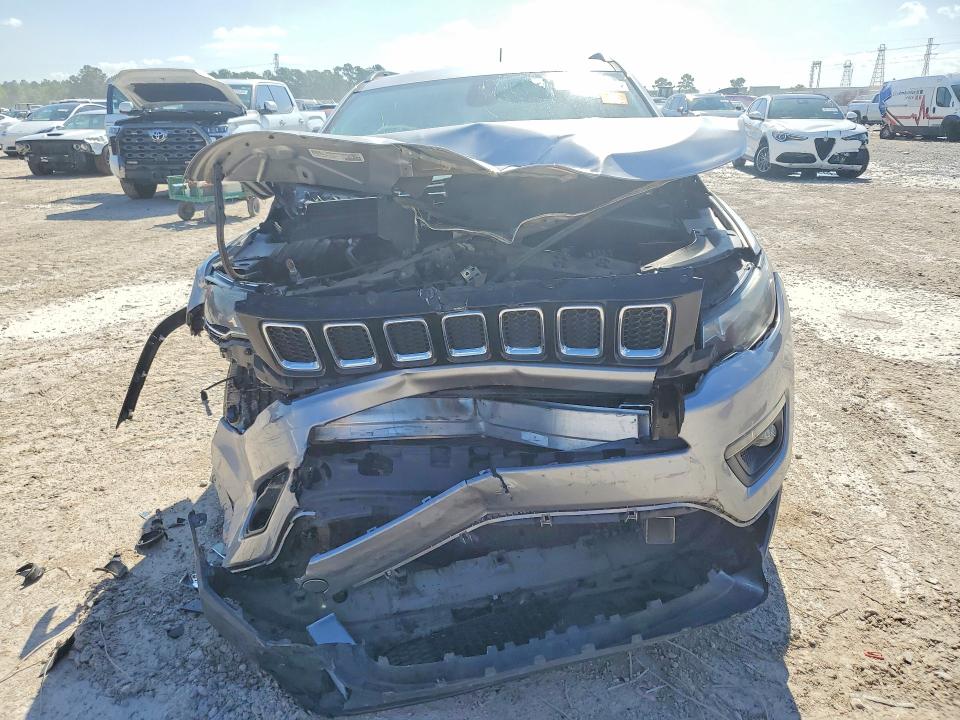 62710166 :رقم المزاد ، 3C4NJCBB8JT293167 vin ، 2018 Jeep Compass مزاد بيع