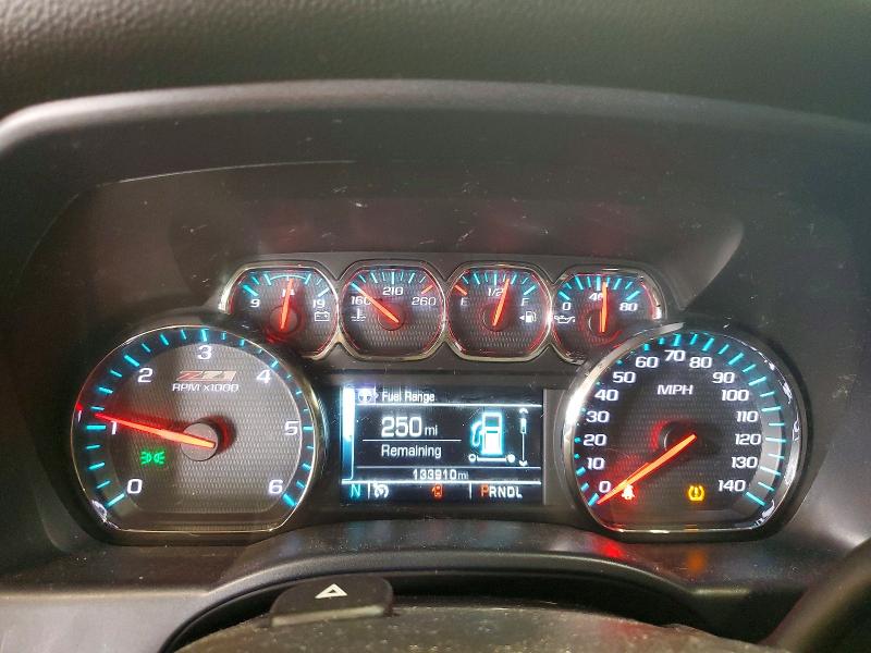 Продаж на аукціоні авто 2018 Chevrolet Silverado, vin: 3GCUKREC7JG474219, номер лоту: 61375126