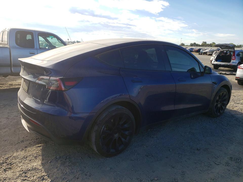 61624496 :رقم المزاد ، 7SAYGDEE4PF637370 vin ، 2023 Tesla Model Y مزاد بيع