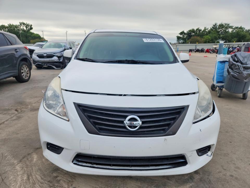 2014 Nissan Versa მანქანა იყიდება აუქციონზე, vin: 3N1CN7AP9EL833747, აუქციონის ნომერი: 61203136