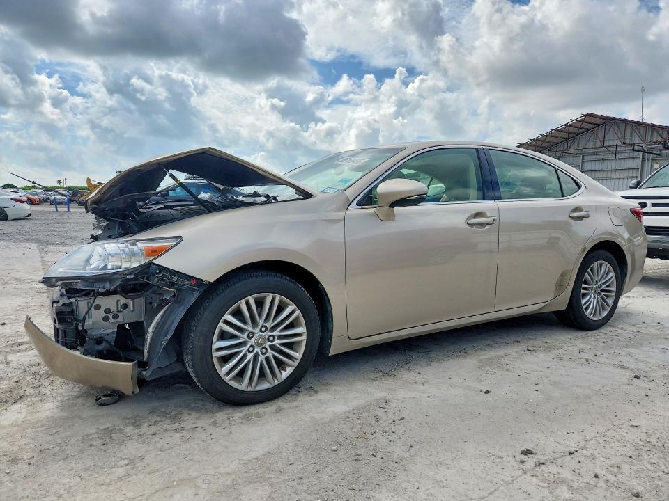 60160436 :رقم المزاد ، JTHBK1GG2F2182355 vin ، 2015 Lexus Es مزاد بيع