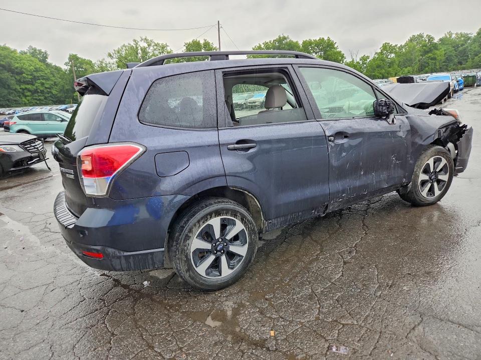 Продаж на аукціоні авто 2017 Subaru Forester, vin: JF2SJAGC0HH495987, номер лоту: 62108776