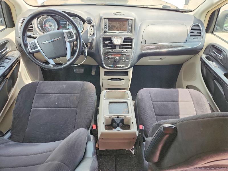 59733586 :رقم المزاد ، 2A4RR5DG3BR701586 vin ، 2011 Chrysler Town & Country مزاد بيع