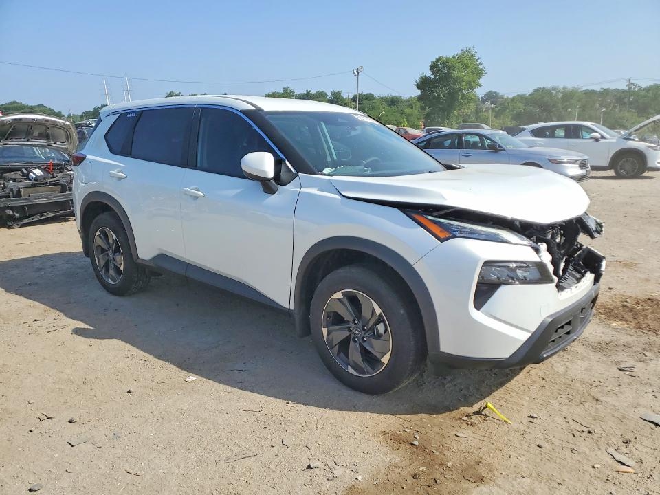 59777126 :رقم المزاد ، 5N1BT3BB4TC670813 vin ، 2026 Nissan Rogue مزاد بيع