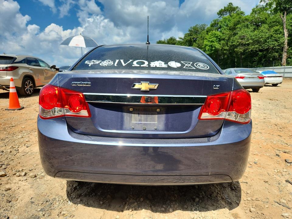 60424086 :رقم المزاد ، 1G1PK5SB1E7395401 vin ، 2014 Chevrolet Cruze مزاد بيع