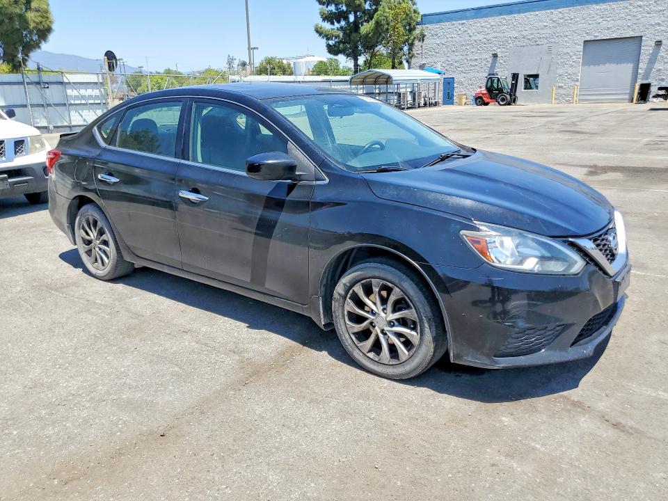 Продажа на аукционе авто 2017 Nissan Sentra, vin: 3N1AB7AP7HY248253, номер лота: 62547066
