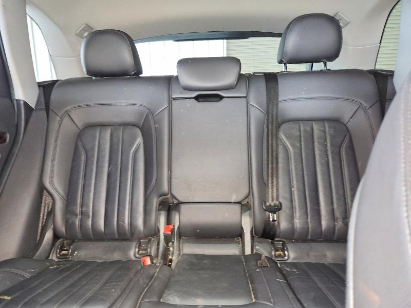 60402666 :رقم المزاد ، WA1ANAFY4J2182584 vin ، 2018 Audi Q5 مزاد بيع