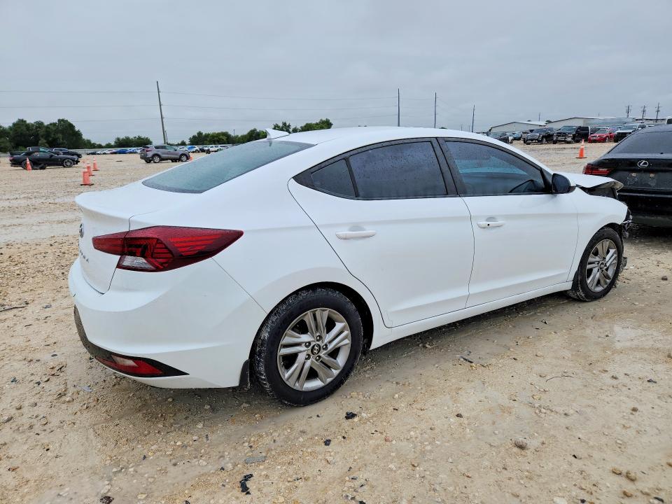61075686 :رقم المزاد ، 5NPD84LF4KH455036 vin ، 2019 Hyundai Elantra مزاد بيع