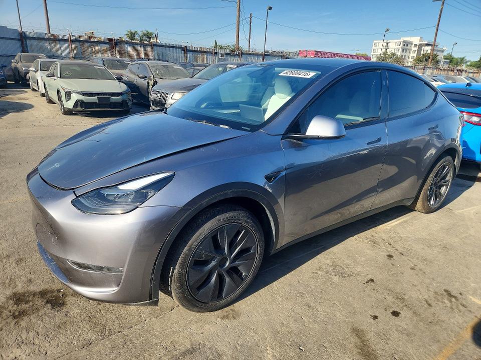 2025 Tesla Model Y მანქანა იყიდება აუქციონზე, vin: 7SAYGDEE7SF240633, აუქციონის ნომერი: 62609416
