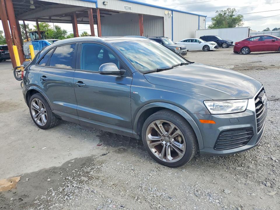 59891726 :رقم المزاد ، WA1ECCFS9JR018222 vin ، 2018 Audi Q3 مزاد بيع