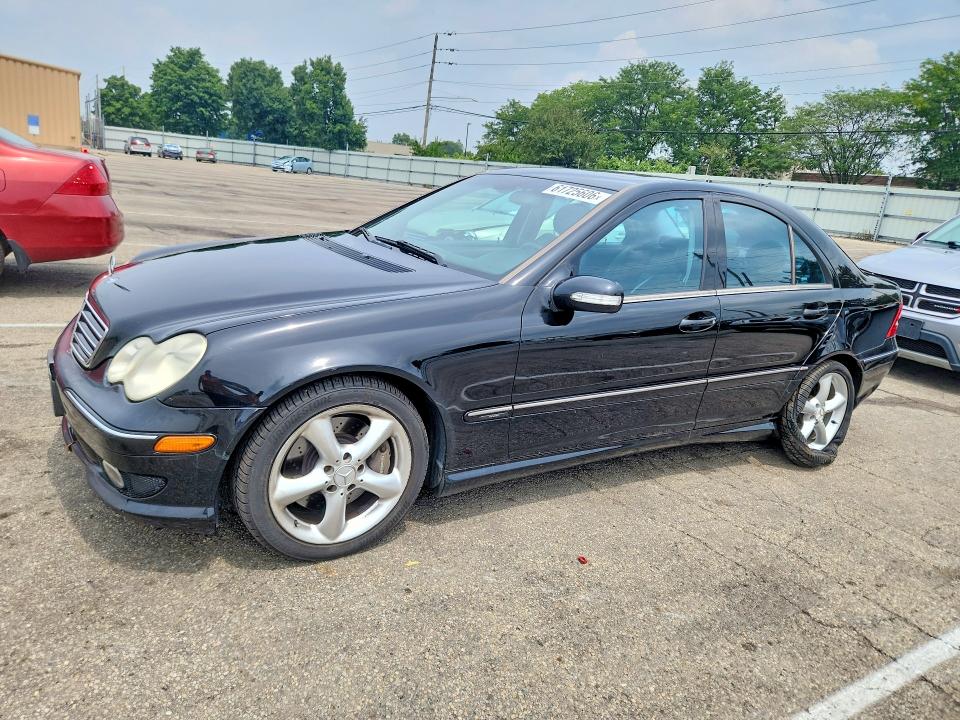 2005 Mercedes-benz C მანქანა იყიდება აუქციონზე, vin: WDBRF40J95F566442, აუქციონის ნომერი: 61725606