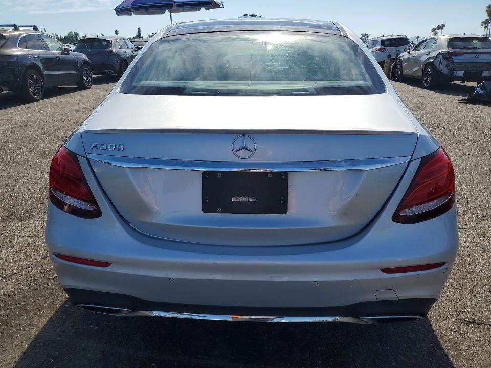 Продажа на аукционе авто 2017 Mercedes-benz E, vin: WDDZF4JB9HA166624, номер лота: 61578756