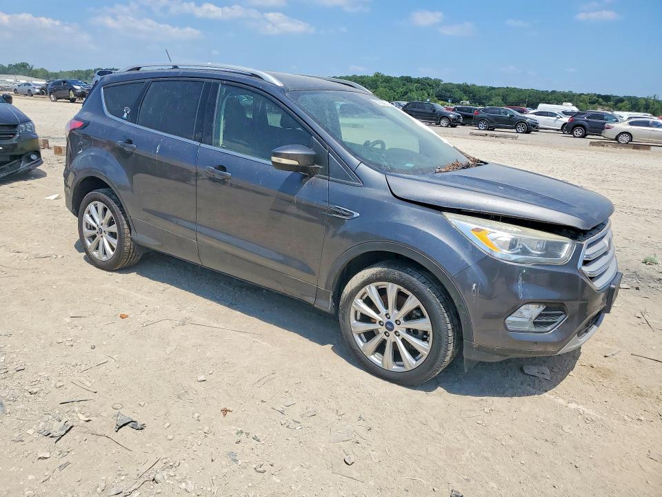 2018 Ford Escape მანქანა იყიდება აუქციონზე, vin: 1FMCU9J9XJUB25046, აუქციონის ნომერი: 60979406