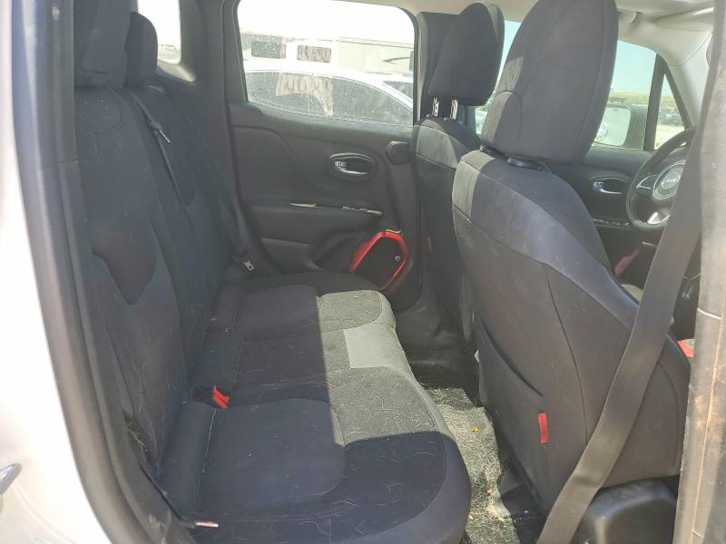 60085766 :رقم المزاد ، ZACNJBC16KPK09935 vin ، 2019 Jeep Renegade مزاد بيع