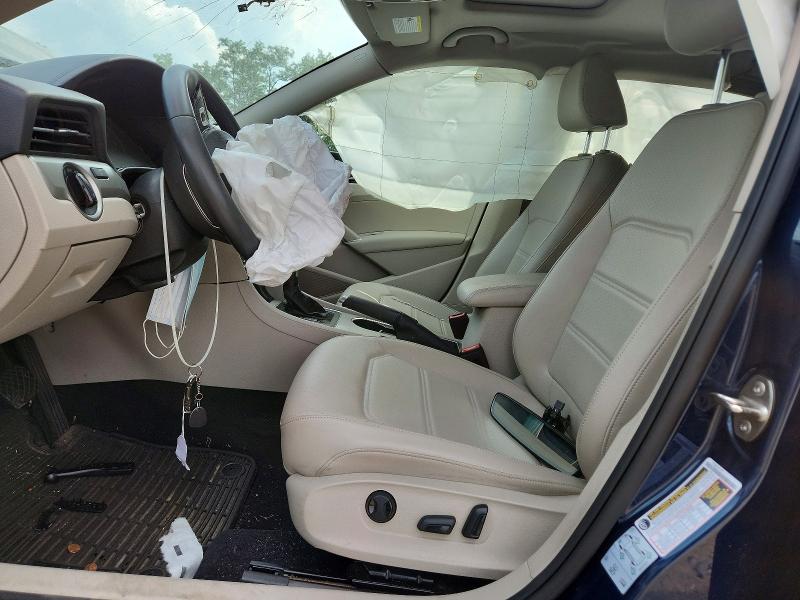 62679336 :رقم المزاد ، 1VWSA7A3XMC008177 vin ، 2021 Volkswagen Passat مزاد بيع