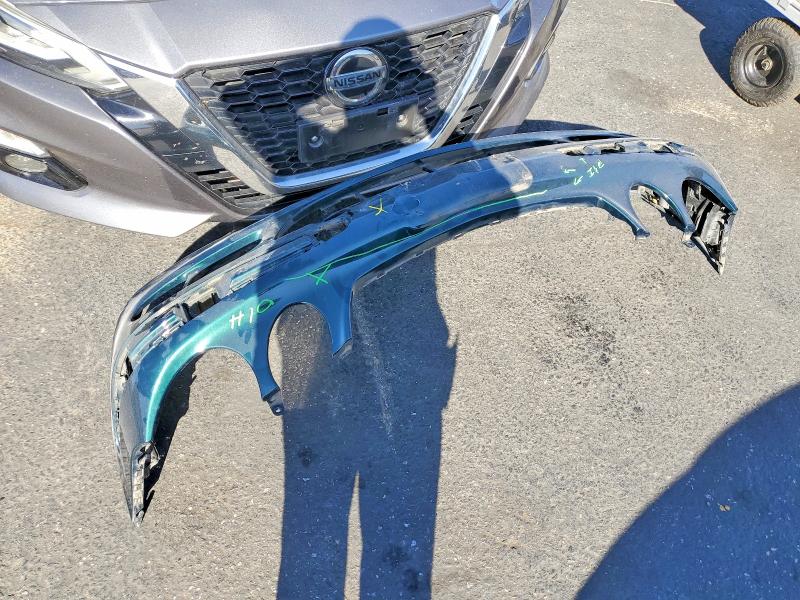 61059076 :رقم المزاد ، WDBUH65J04A521054 vin ، 2004 Mercedes-benz E مزاد بيع
