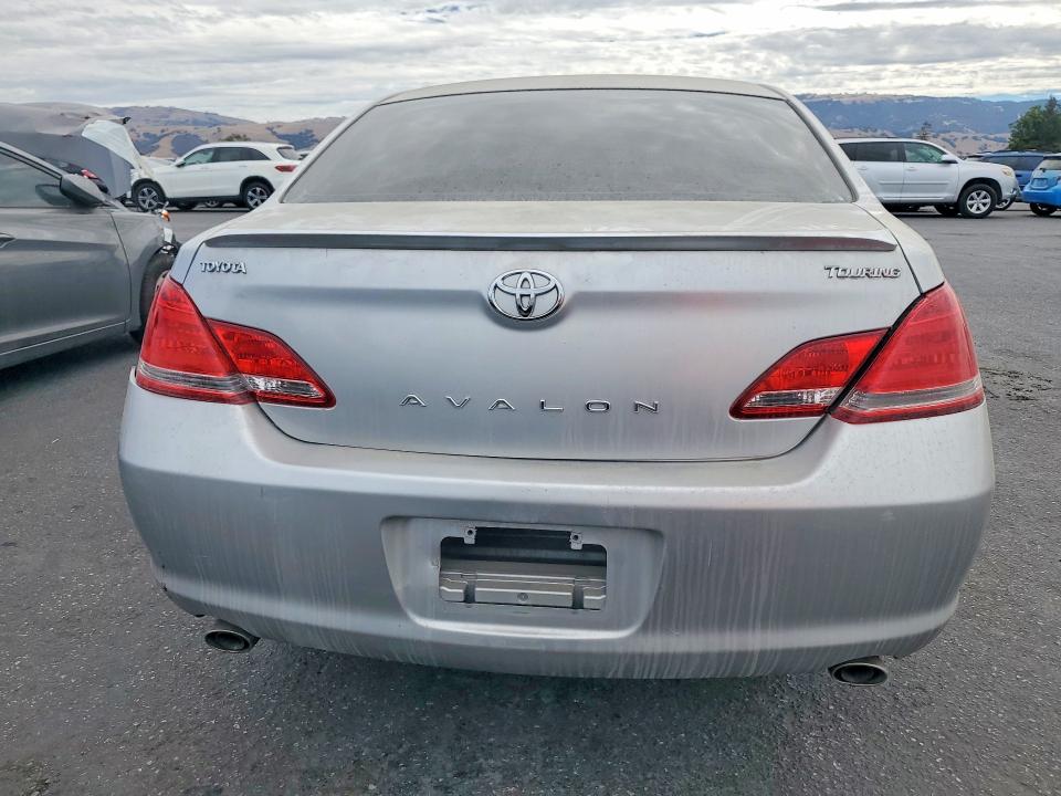 Aukcja sprzedaży 2005 Toyota Avalon, vin: 4T1BK36B75U051813, numer aukcji: 61710556