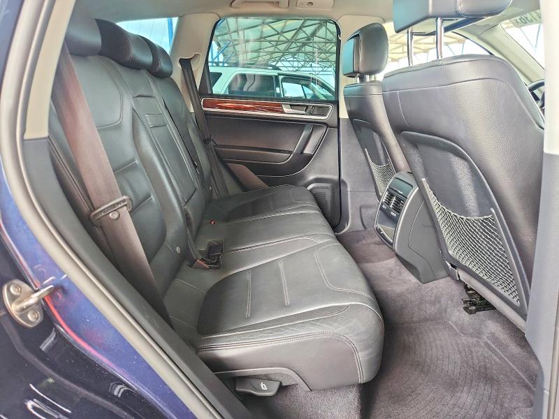 2011 Volkswagen Touareg მანქანა იყიდება აუქციონზე, vin: WVGFF9BP7BD000608, აუქციონის ნომერი: 61214136