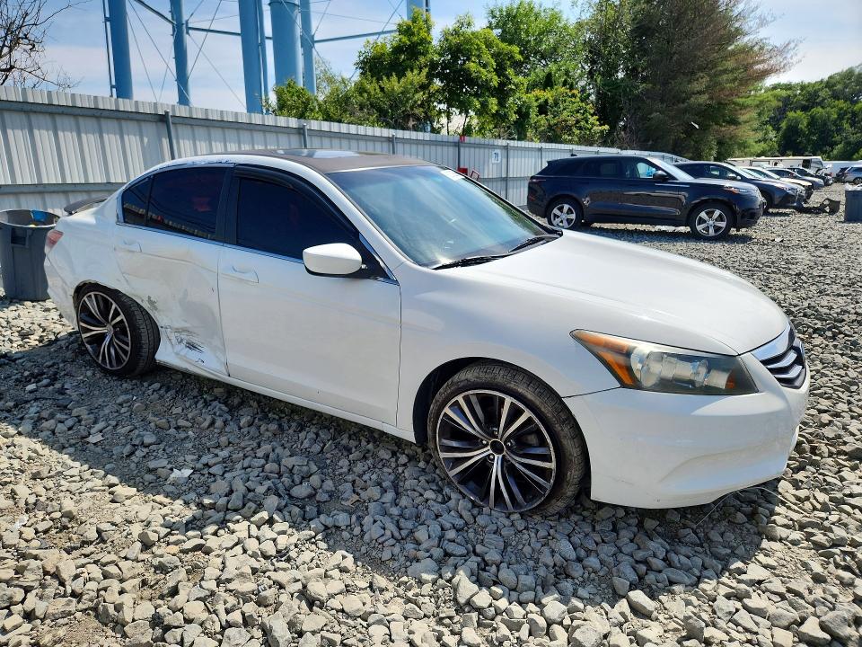 Продажа на аукционе авто 2011 Honda Accord, vin: 1HGCP2F85BA126256, номер лота: 62332696