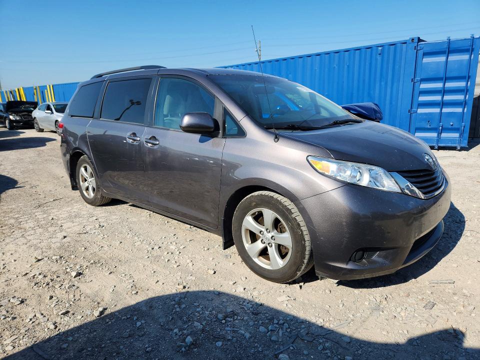 Продаж на аукціоні авто 2013 Toyota Sienna, vin: 5TDKK3DC2DS292682, номер лоту: 61130676