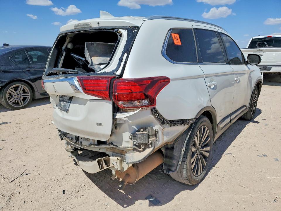2020 Mitsubishi Outlander მანქანა იყიდება აუქციონზე, vin: JA4AD3A34LZ042703, აუქციონის ნომერი: 59921496