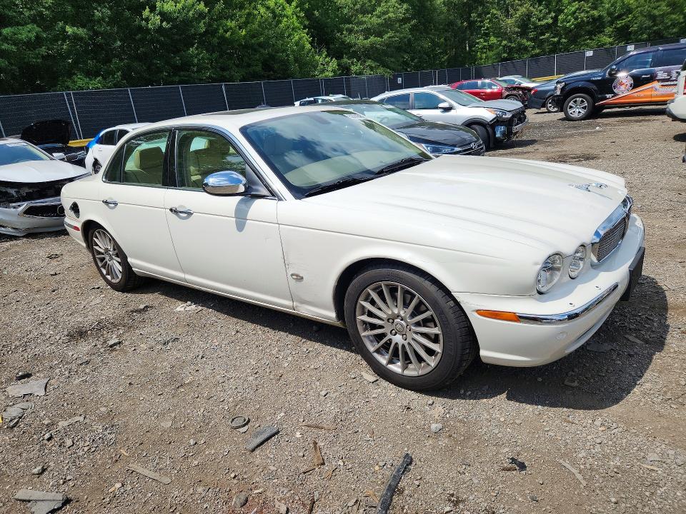 Продажа на аукционе авто 2007 Jaguar Xj8, vin: SAJWA71B77SH17840, номер лота: 52216486