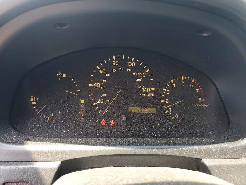 60635656 :رقم المزاد ، JTJHF10UX10209688 vin ، 2001 Lexus Rx مزاد بيع