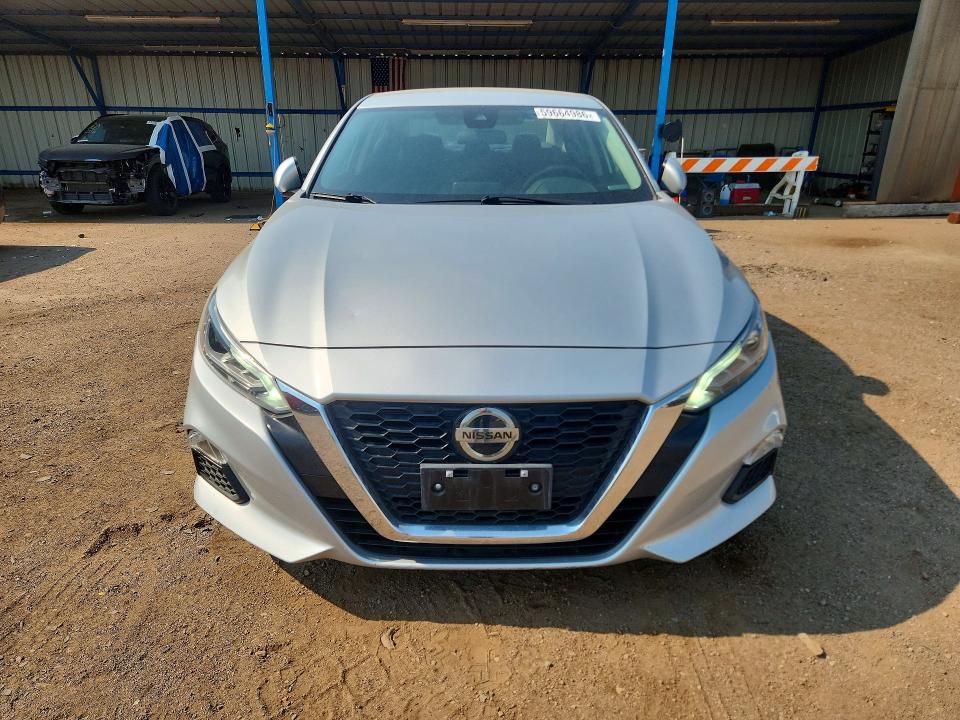 59664986 :رقم المزاد ، 1N4BL4DV5NN360166 vin ، 2022 Nissan Altima مزاد بيع