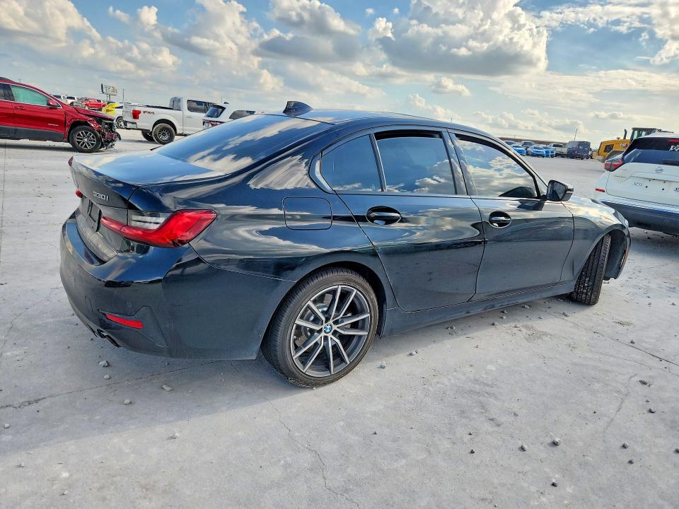 60762726 :رقم المزاد ، 3MW5R1J00L8B30528 vin ، 2020 Bmw 330i مزاد بيع