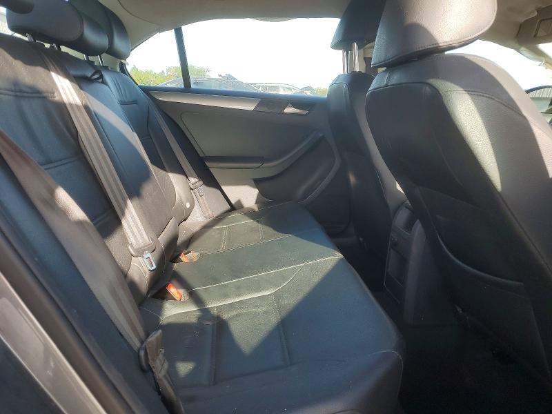 61112616 :رقم المزاد ، 3VWDB7AJ9HM217015 vin ، 2017 Volkswagen Jetta مزاد بيع