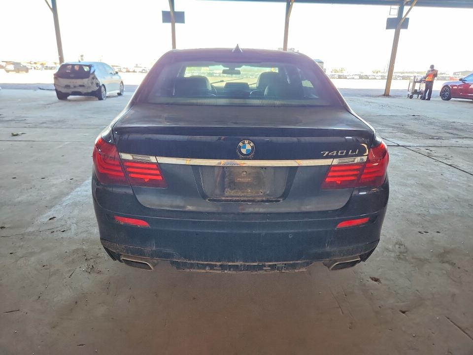 62424806 :رقم المزاد ، WBAYE4C58FD139004 vin ، 2015 Bmw 740 مزاد بيع