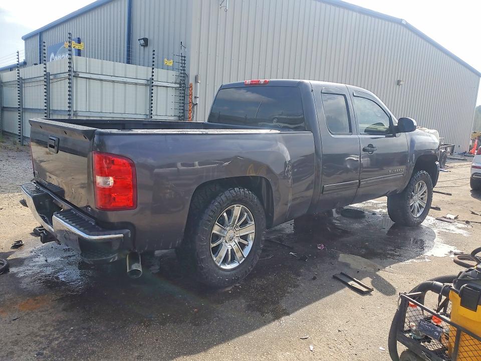 61484826 :رقم المزاد ، 1GCRCSE03BZ362552 vin ، 2011 Chevrolet Silverado مزاد بيع