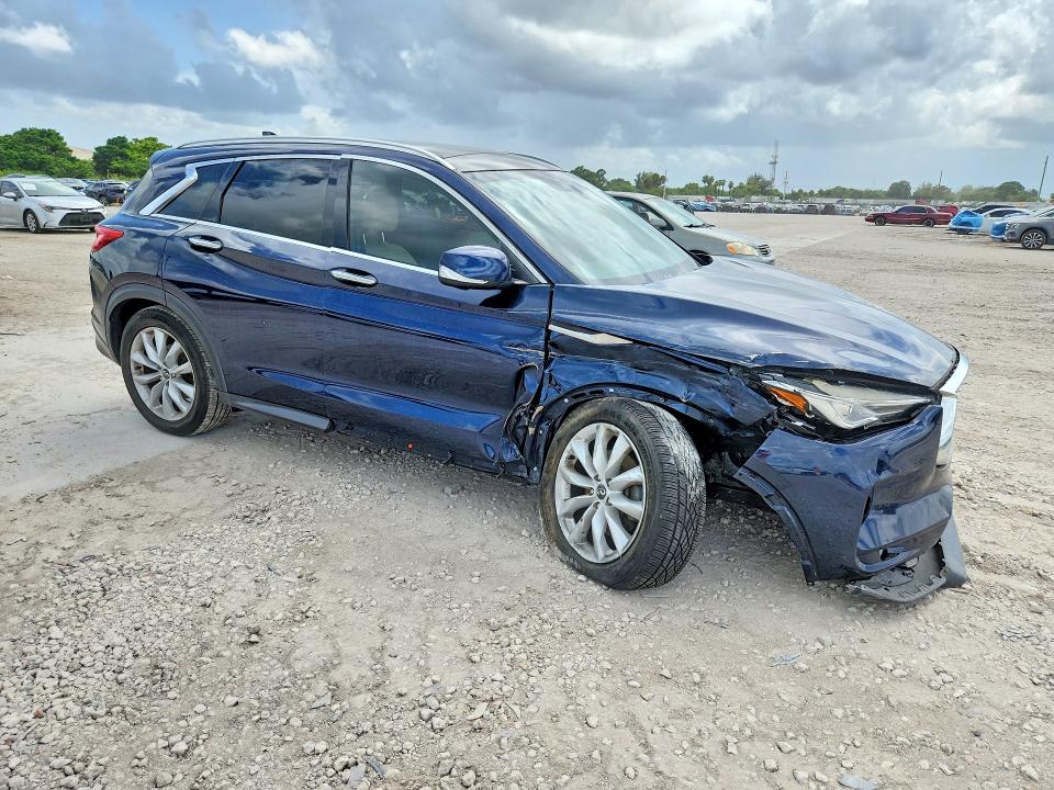 60499436 :رقم المزاد ، 3PCAJ5M17KF111196 vin ، 2019 Infiniti Qx50 مزاد بيع