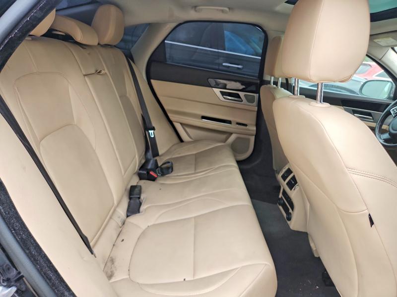 2017 Jaguar Xf მანქანა იყიდება აუქციონზე, vin: SAJBJ4BV2HCY40766, აუქციონის ნომერი: 58941436