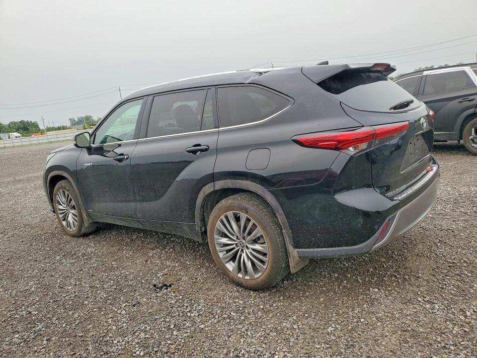 61002216 :رقم المزاد ، 5TDEBRCH2MS067952 vin ، 2021 Toyota Highlander مزاد بيع
