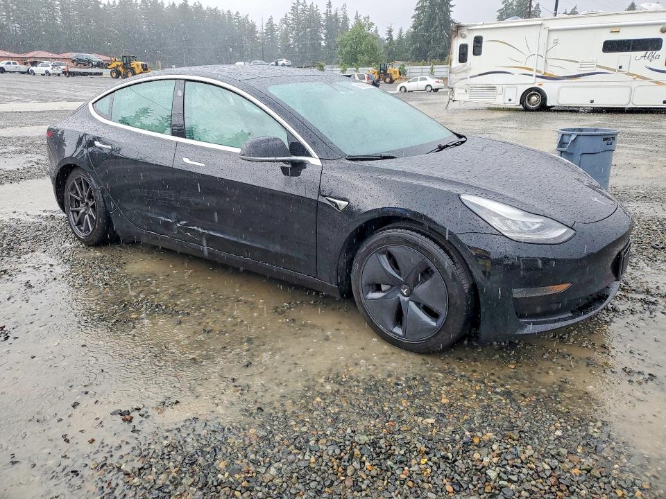 60863036 :رقم المزاد ، 5YJ3E1EA0LF740885 vin ، 2020 Tesla Model 3 مزاد بيع