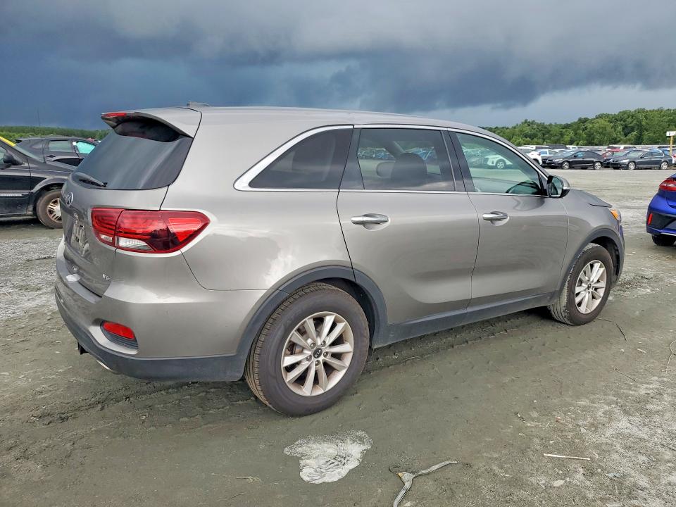 60752096 :رقم المزاد ، 5XYPG4A50KG480954 vin ، 2019 Kia Sorento مزاد بيع