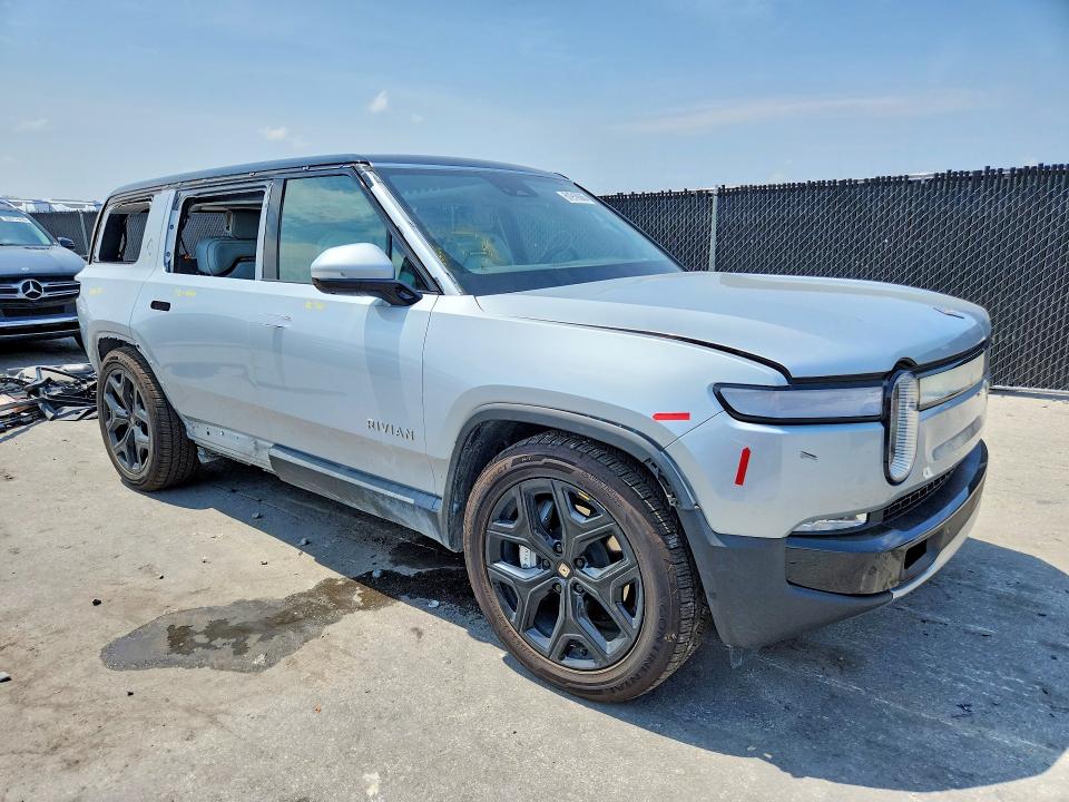 Продажа на аукционе авто 2024 Rivian R1s, vin: 7PDSGCBA9RN041425, номер лота: 61918686