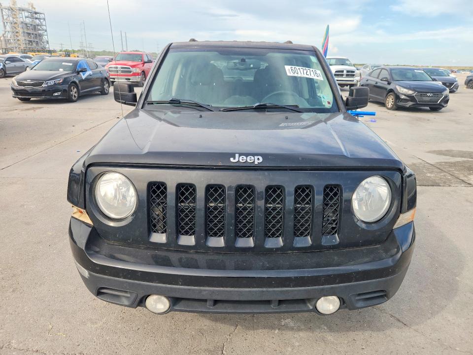 60172716 :رقم المزاد ، 1C4NJPBB5HD121055 vin ، 2017 Jeep Patriot مزاد بيع