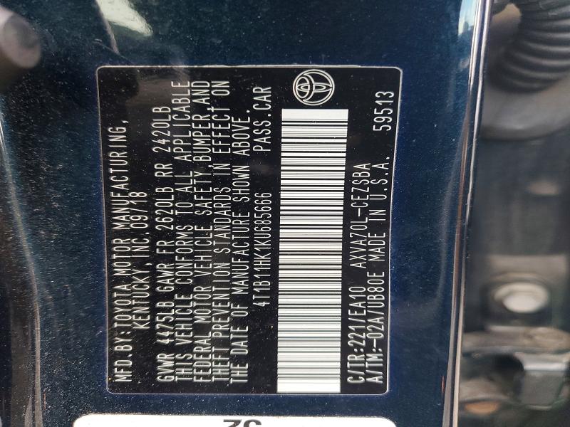 63172676 :رقم المزاد ، 4T1B11HK1KU685666 vin ، 2019 Toyota Camry مزاد بيع