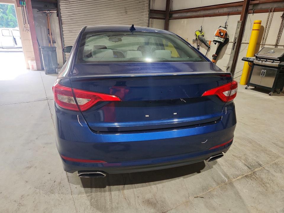 2015 Hyundai Sonata მანქანა იყიდება აუქციონზე, vin: 5NPE34AF2FH028353, აუქციონის ნომერი: 58575956
