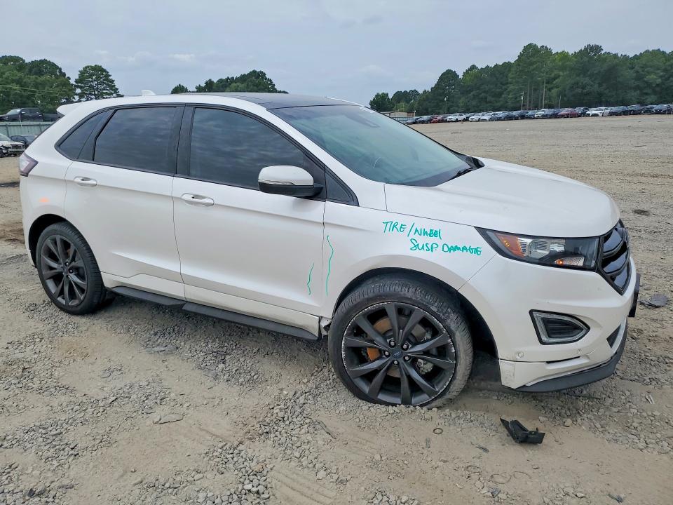 62615566 :رقم المزاد ، 2FMPK4AP1FBB82919 vin ، 2015 Ford Edge مزاد بيع