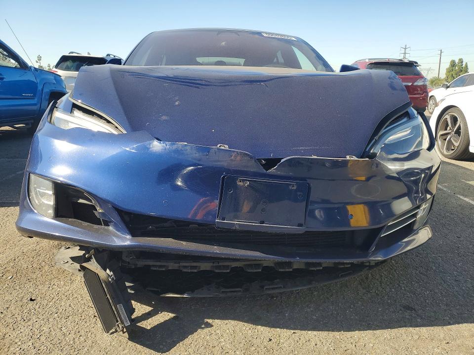 60049866 :رقم المزاد ، 5YJSA1E23HF219425 vin ، 2017 Tesla Model S مزاد بيع