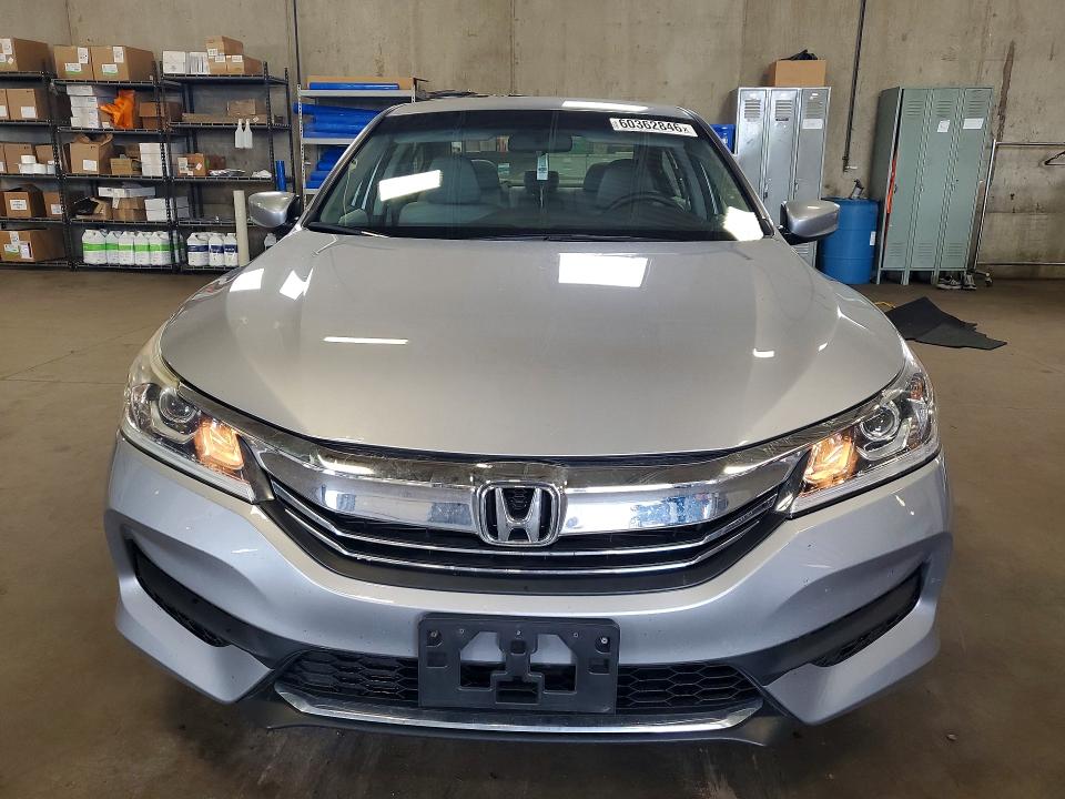 60362846 :رقم المزاد ، 1HGCR2F34GA218156 vin ، 2016 Honda Accord مزاد بيع