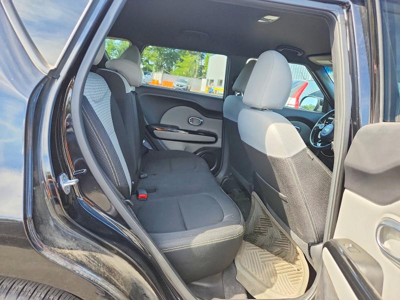 2015 Kia Soul მანქანა იყიდება აუქციონზე, vin: KNDJP3A52F7208361, აუქციონის ნომერი: 60039346